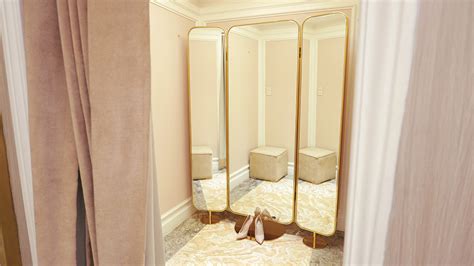 Best Fitting Rooms in Manila to Play Dress.